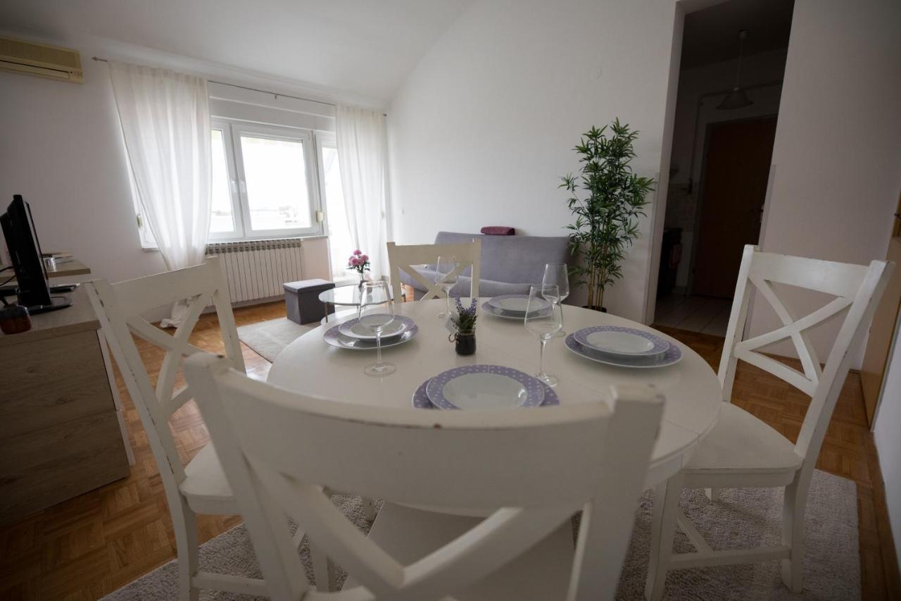 Apartman Ana Lägenhet Osijek Exteriör bild