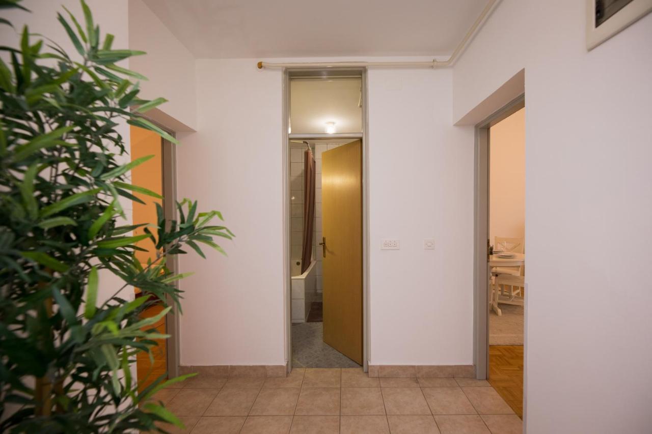 Apartman Ana Lägenhet Osijek Exteriör bild