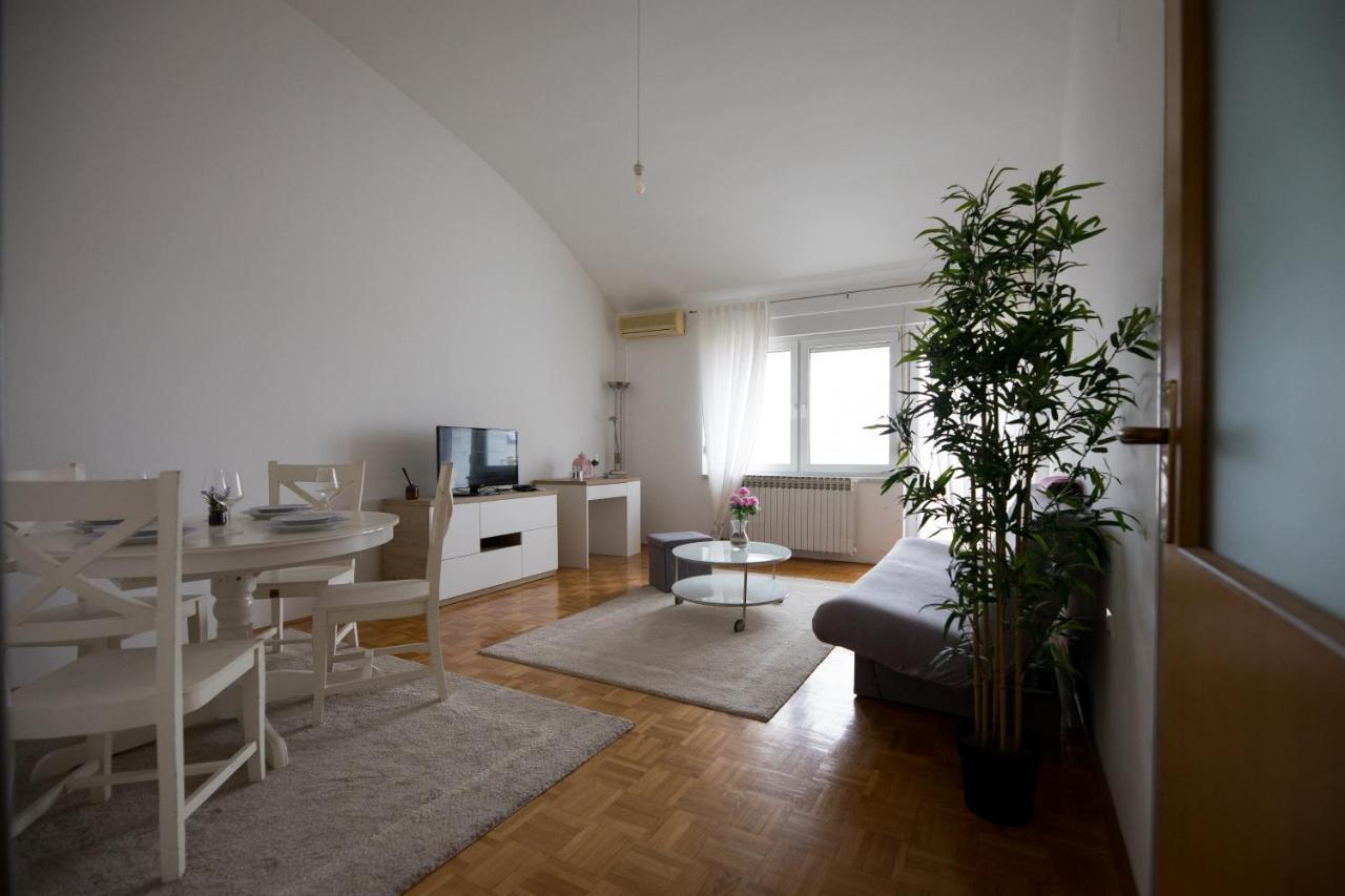 Apartman Ana Lägenhet Osijek Exteriör bild