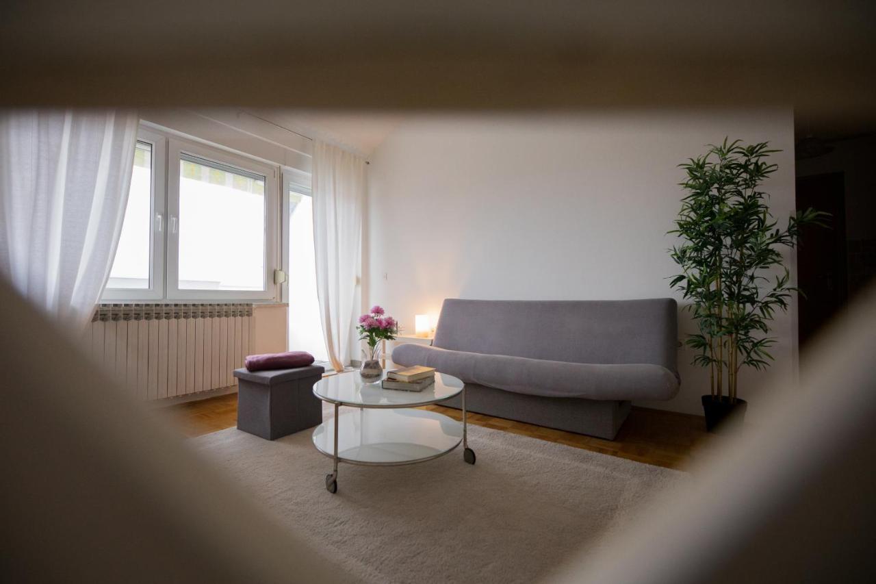 Apartman Ana Lägenhet Osijek Exteriör bild