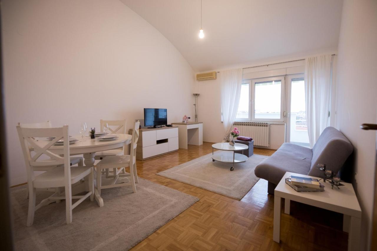 Apartman Ana Lägenhet Osijek Exteriör bild