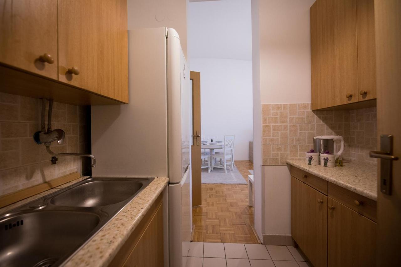 Apartman Ana Lägenhet Osijek Exteriör bild